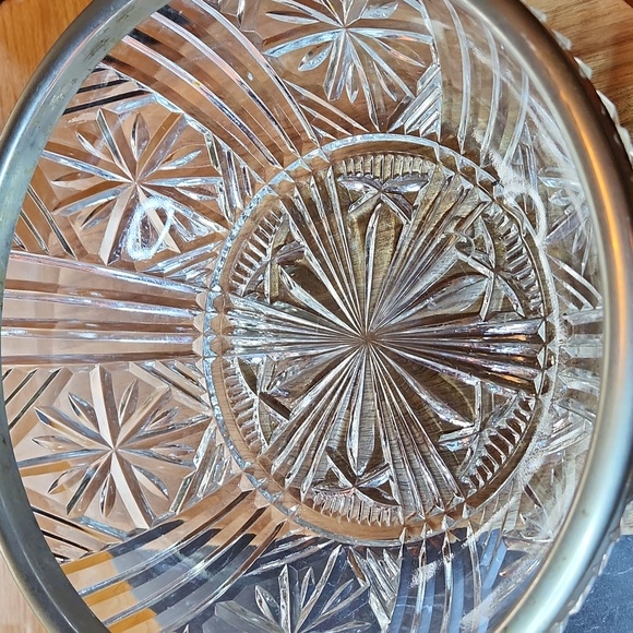 9"  Thumbprint Starburst  Heavy Clear Crystal Bowl with Silver Plated Rim - Picture 2 of 6